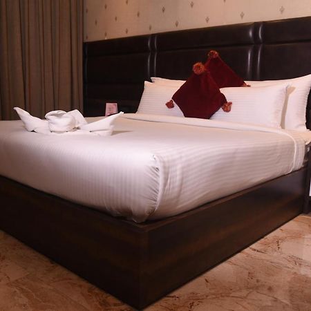 Econest Hotel Tarapith Ngoại thất bức ảnh