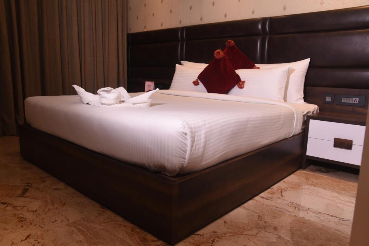 Econest Hotel Tarapith Ngoại thất bức ảnh