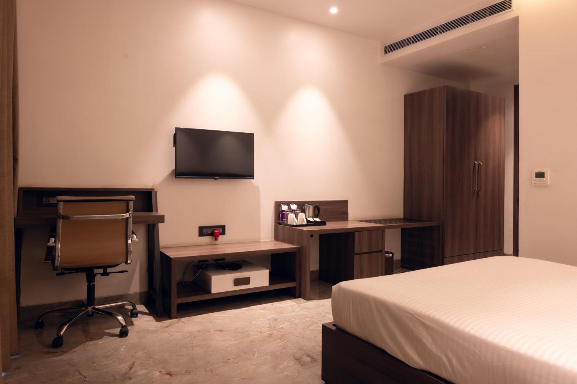 Econest Hotel Tarapith Ngoại thất bức ảnh